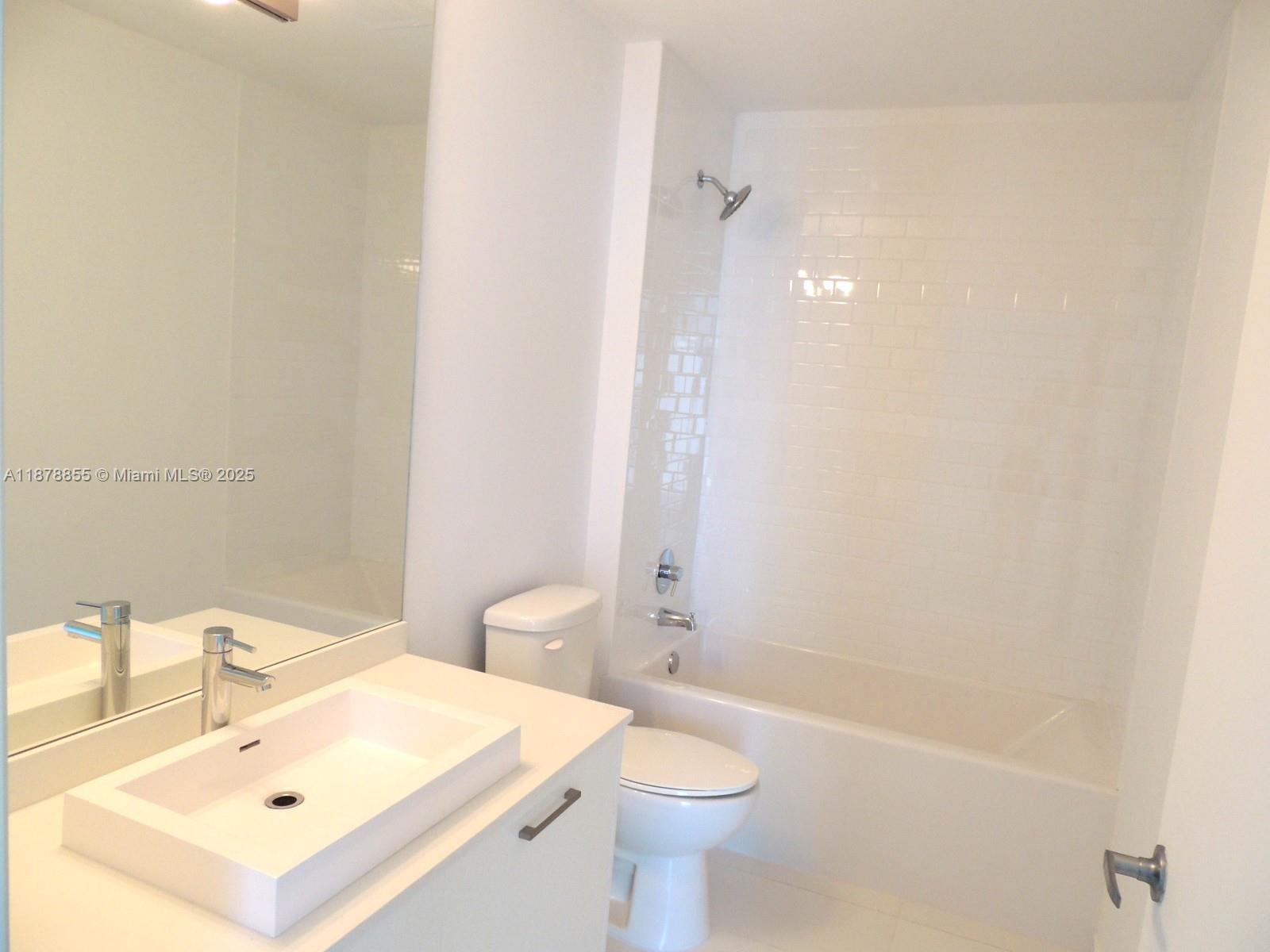 151 SE 1st St # 3301