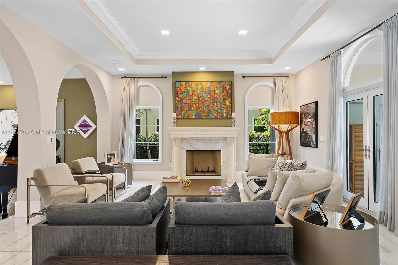 285 Carabela Ct