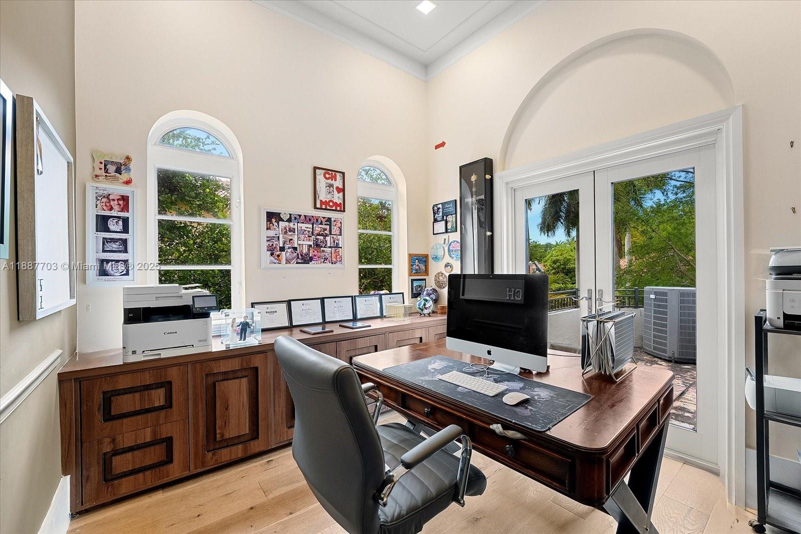 285 Carabela Ct