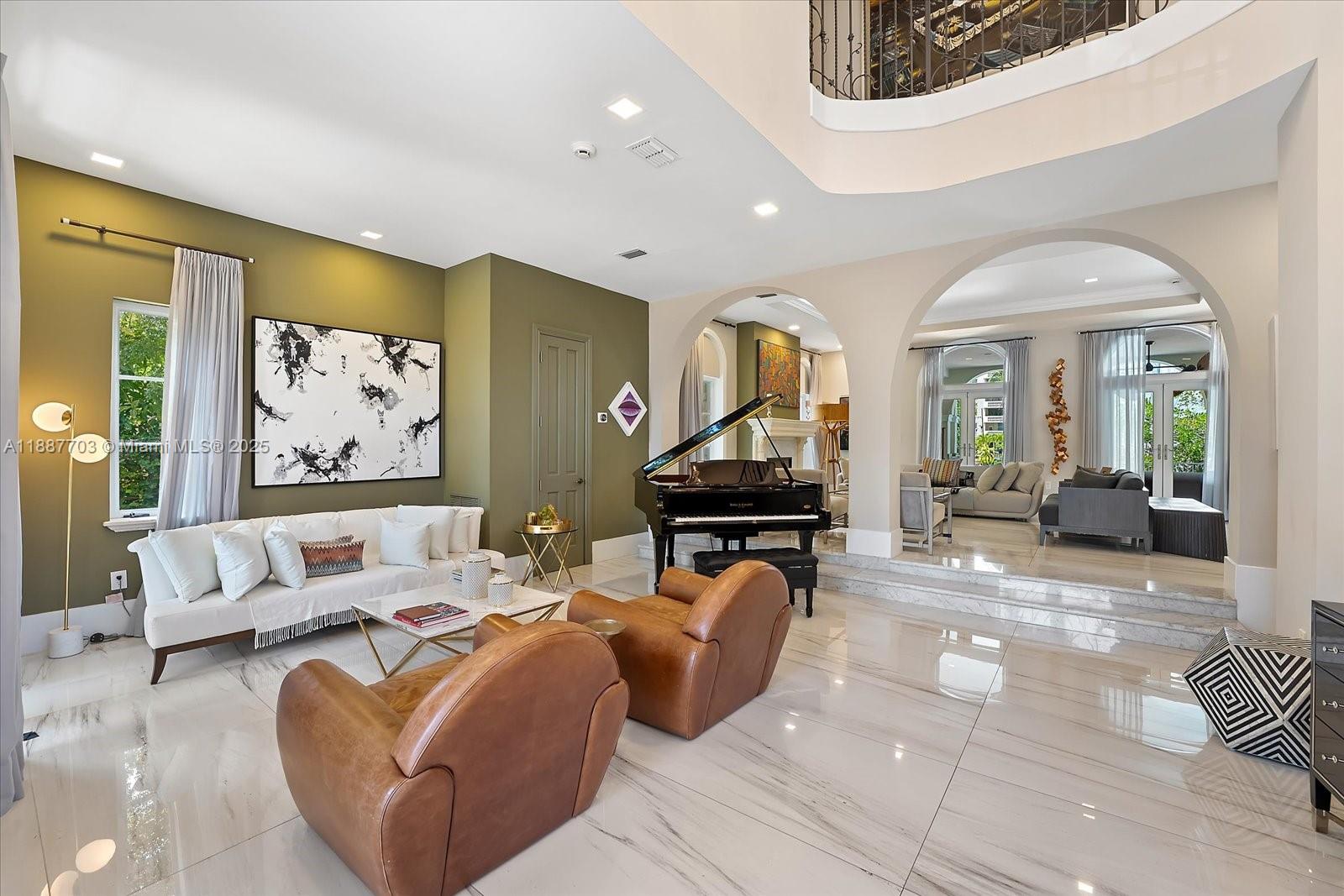 285 Carabela Ct