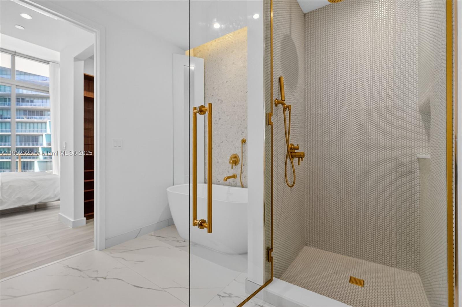 2655 S Bayshore Dr # 705