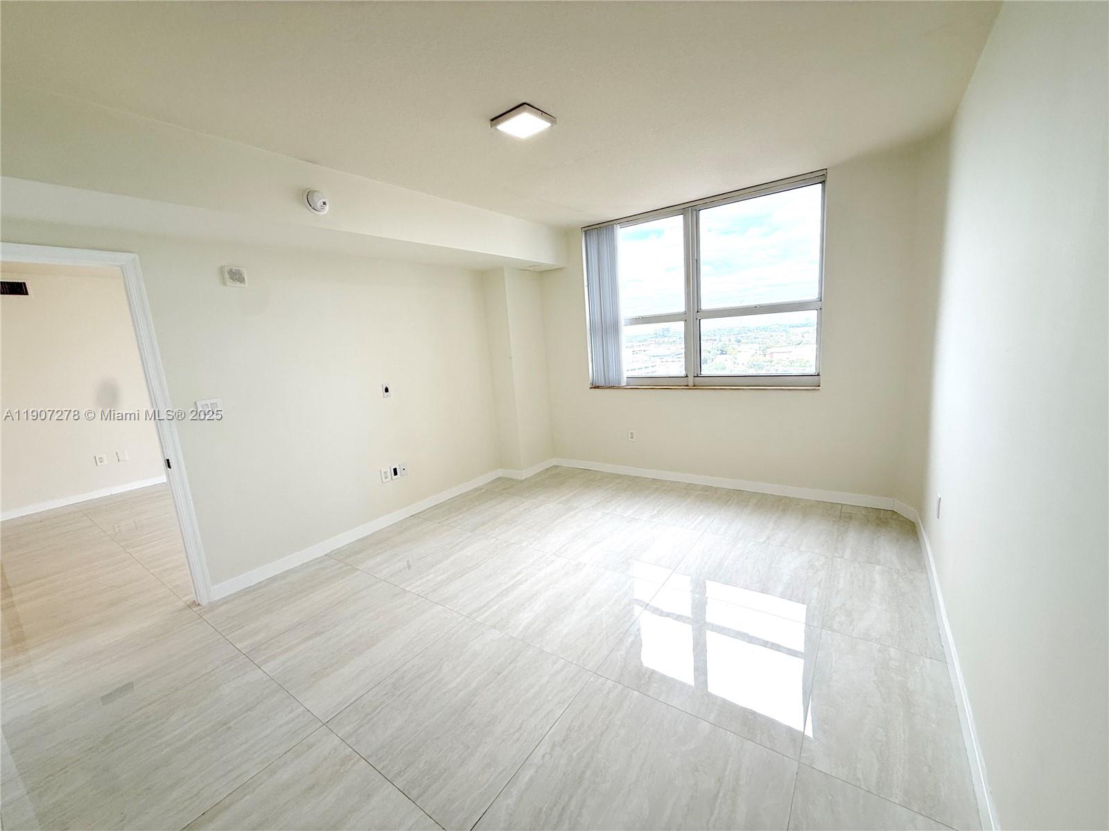 19501 W Country Club Dr # 1410