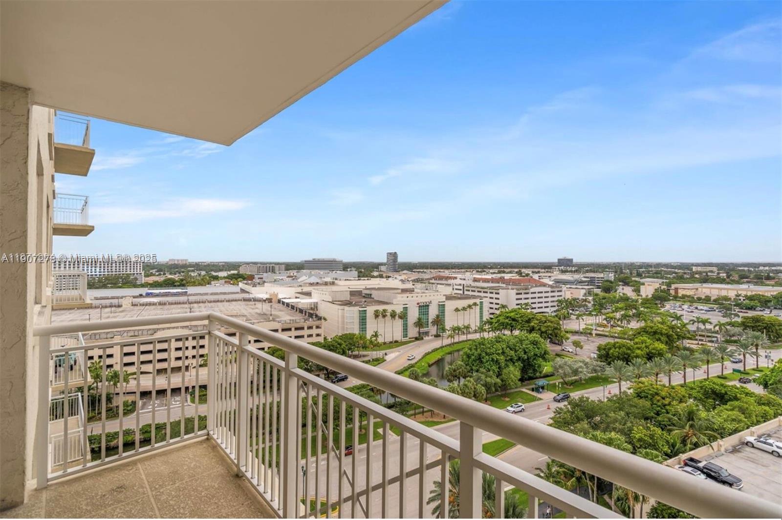 19501 W Country Club Dr # 1410