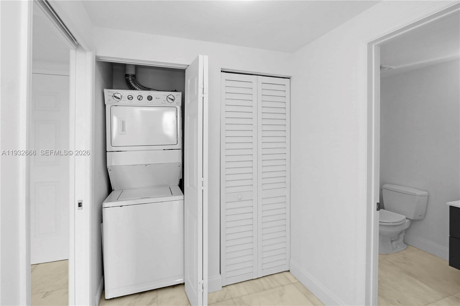 888 S Douglas Rd # 1203