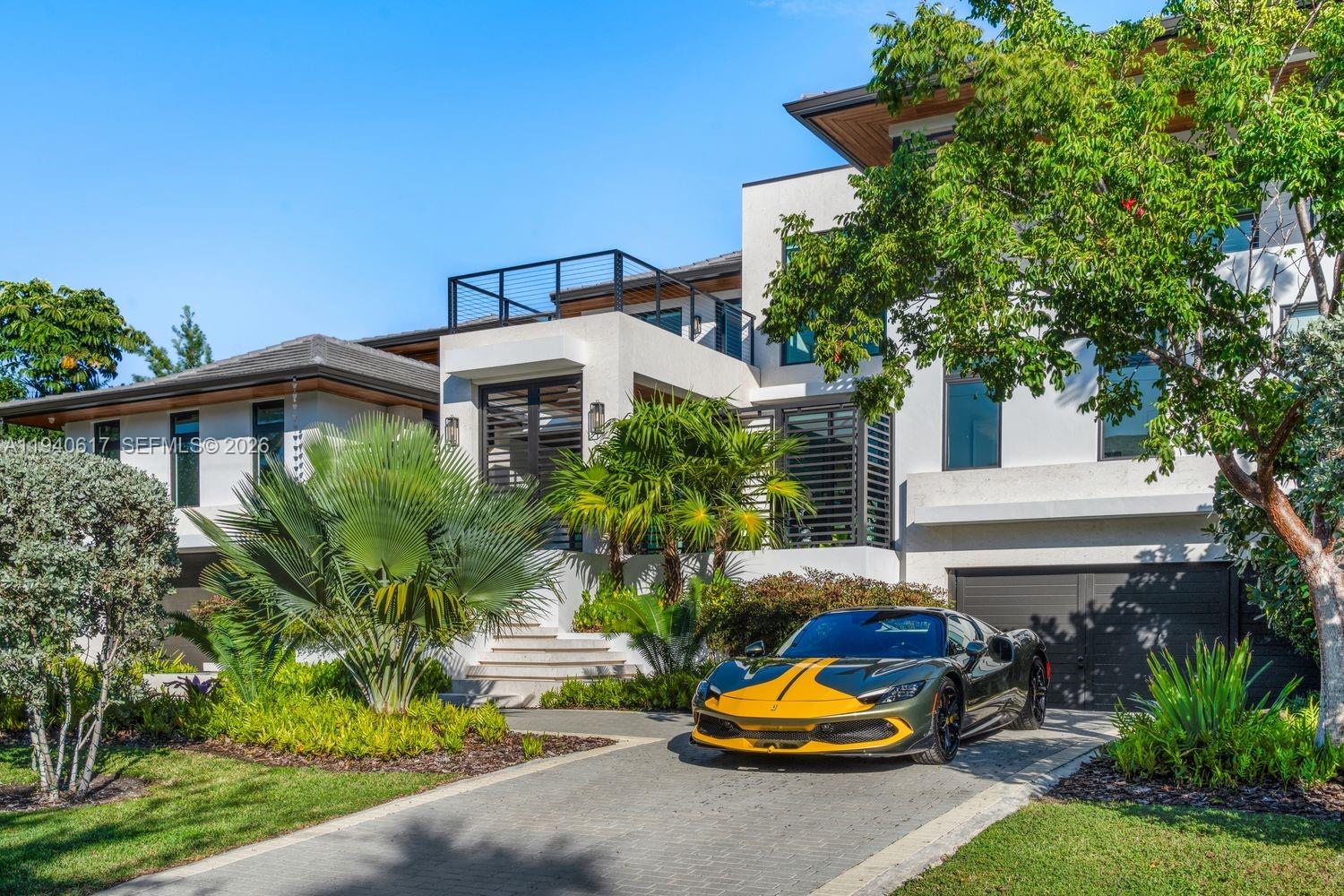 6853 Sunrise Ct