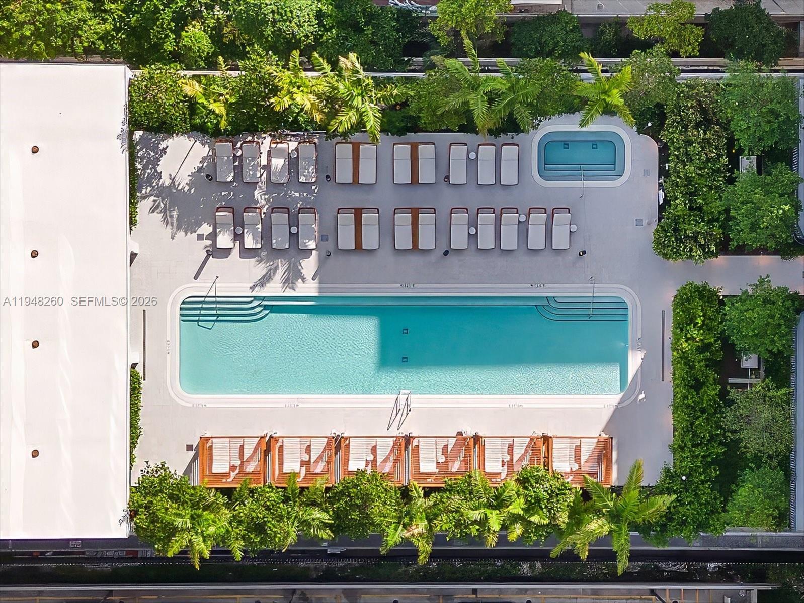 2678 Tigertail Ave # 204