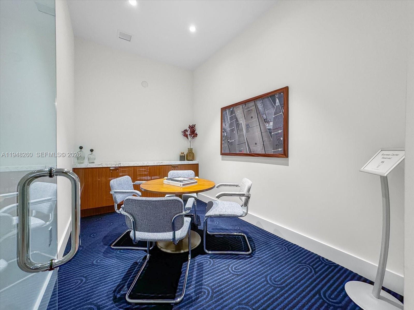 2678 Tigertail Ave # 204