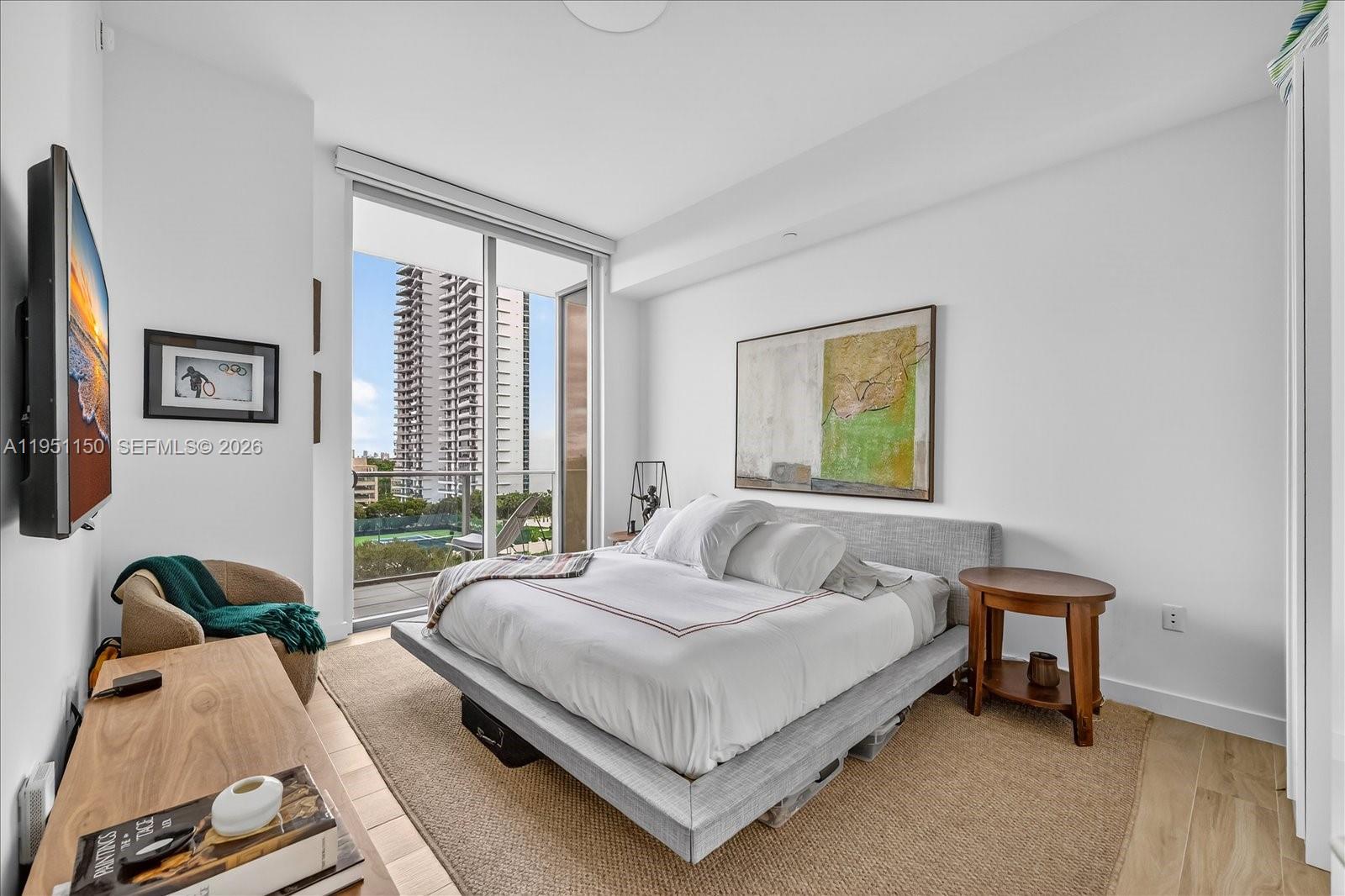 2678 Tigertail Ave # 604