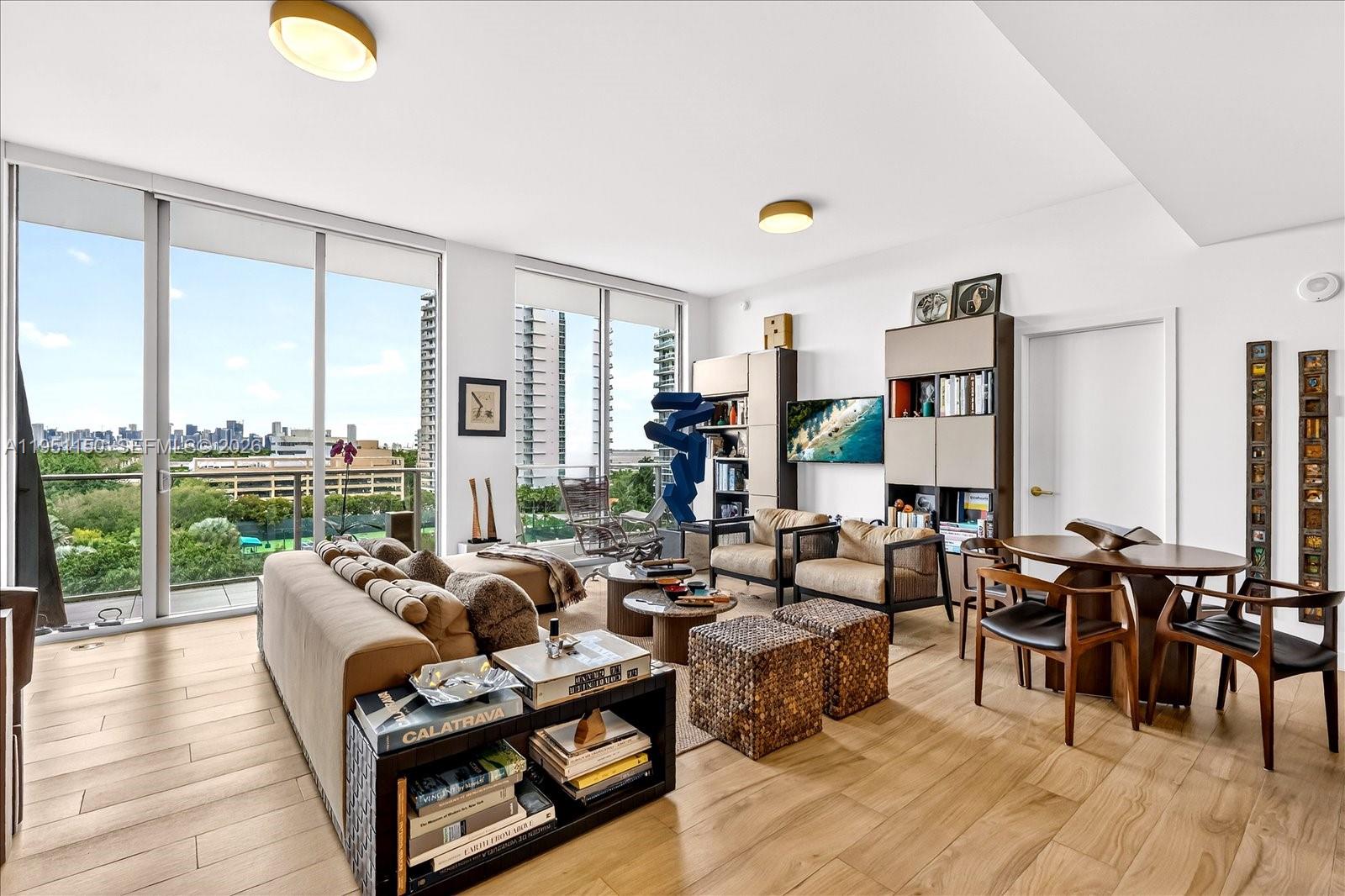 2678 Tigertail Ave # 604