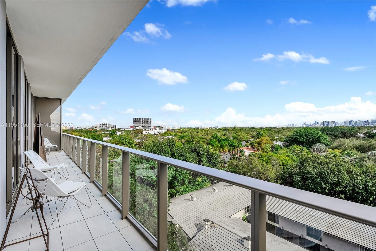 2678 Tigertail Ave # 604