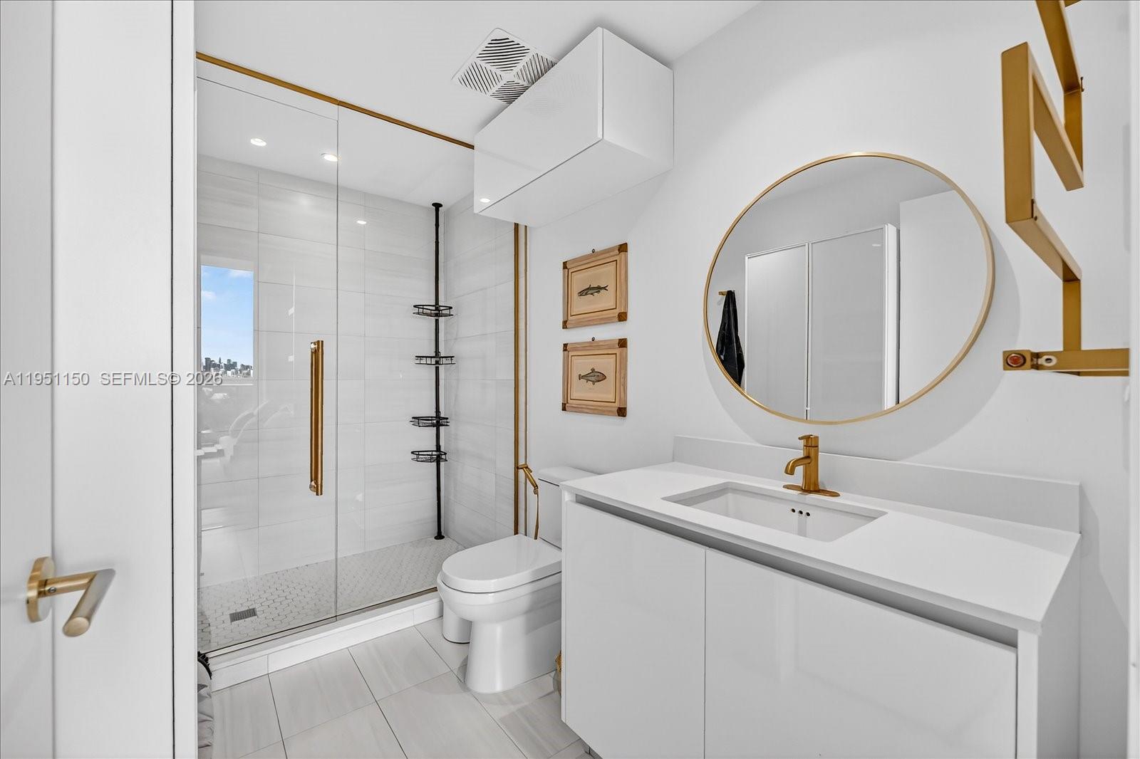 2678 Tigertail Ave # 604