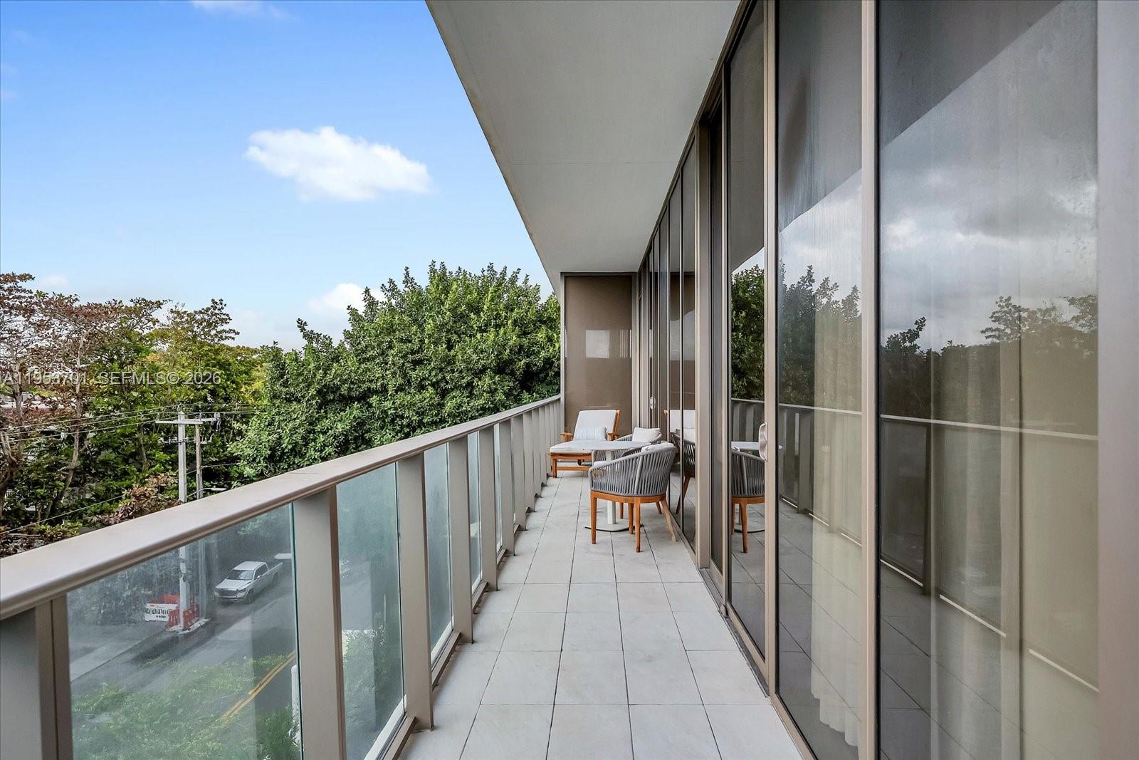 2678 Tigertail Ave # 301