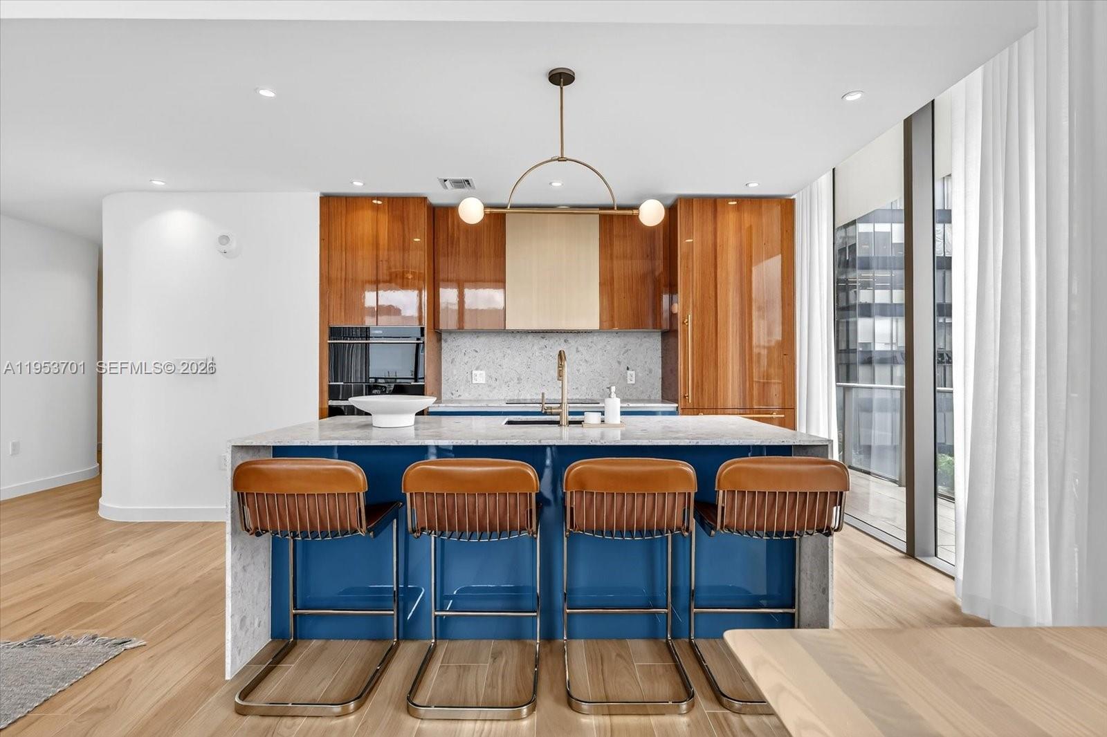 2678 Tigertail Ave # 301