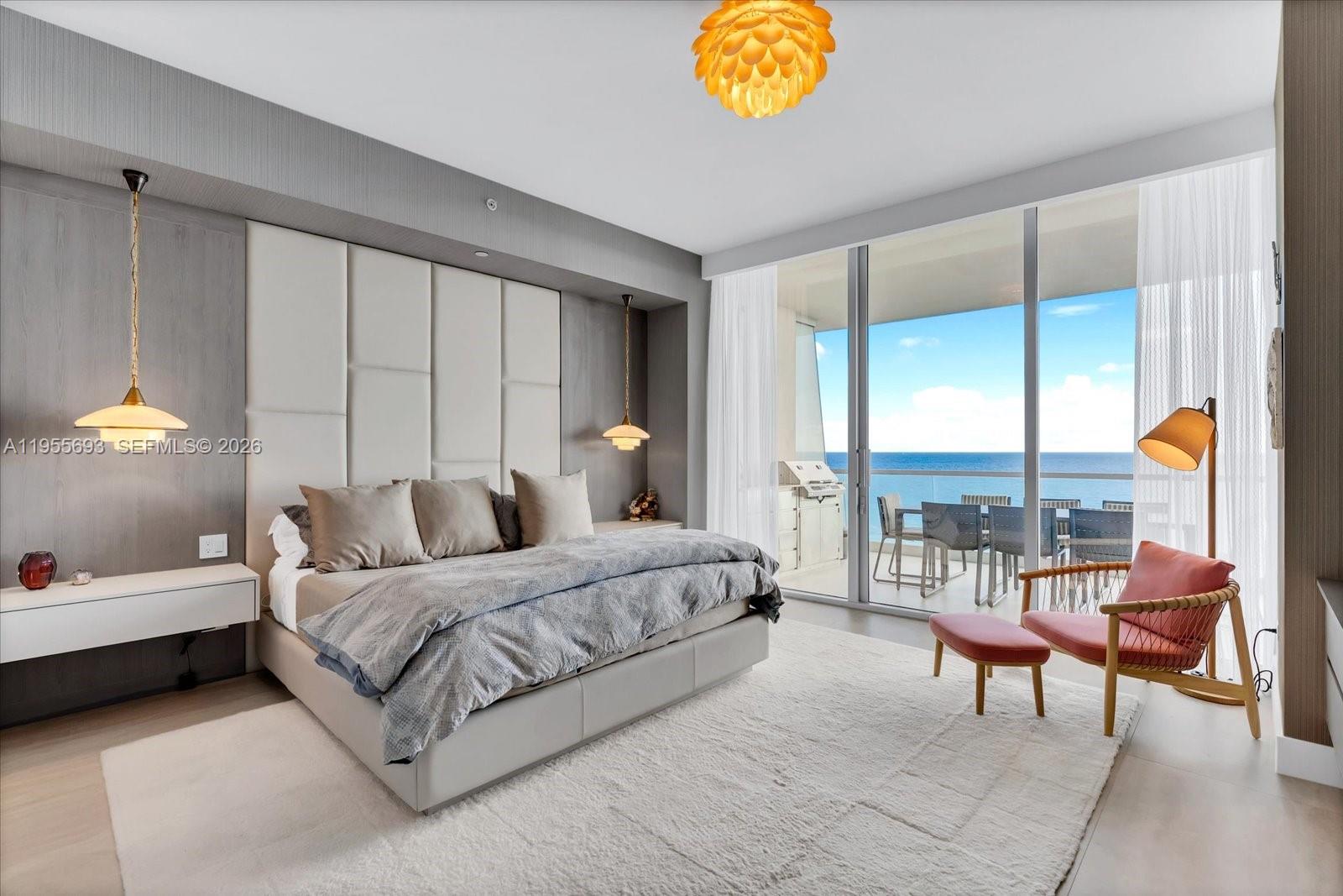 18501 Collins Ave # 704