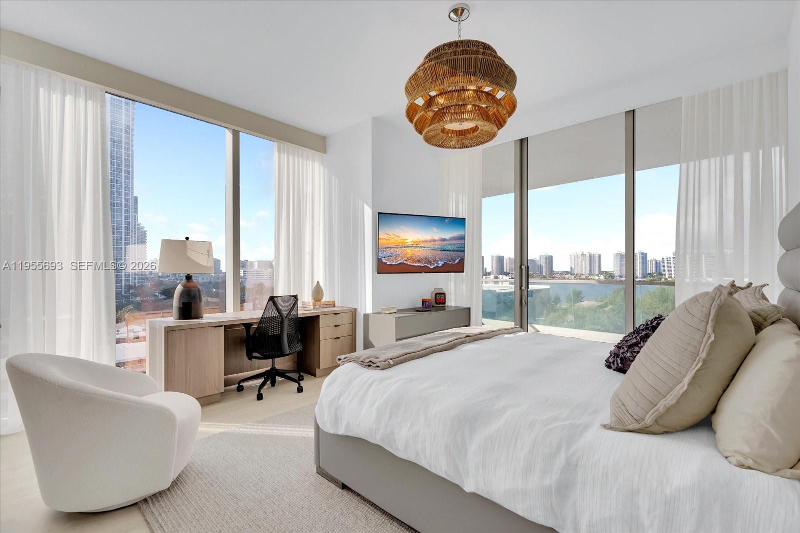 18501 Collins Ave # 704