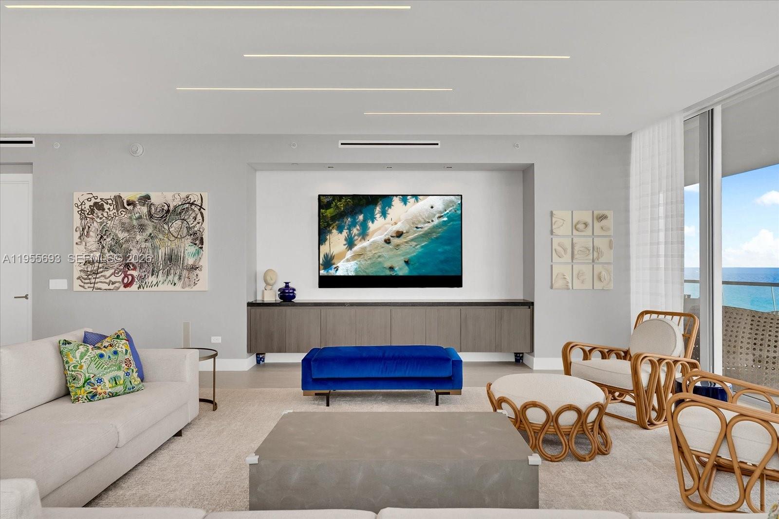 18501 Collins Ave # 704