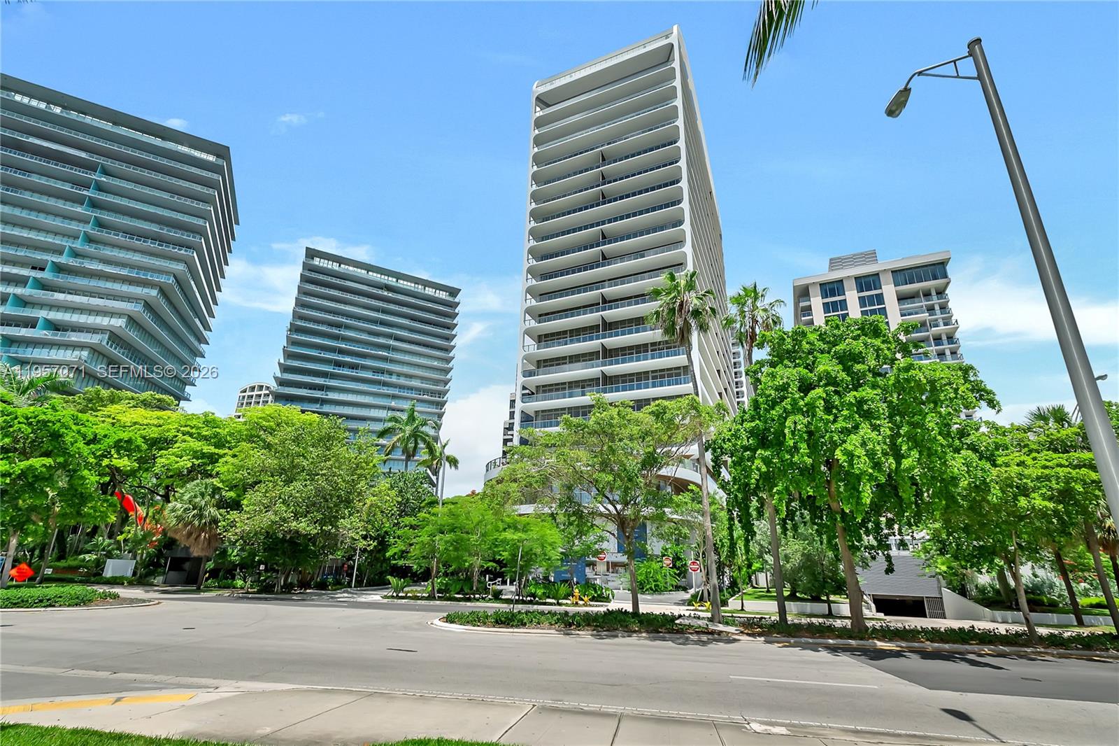 2655 S Bayshore Dr # 1107