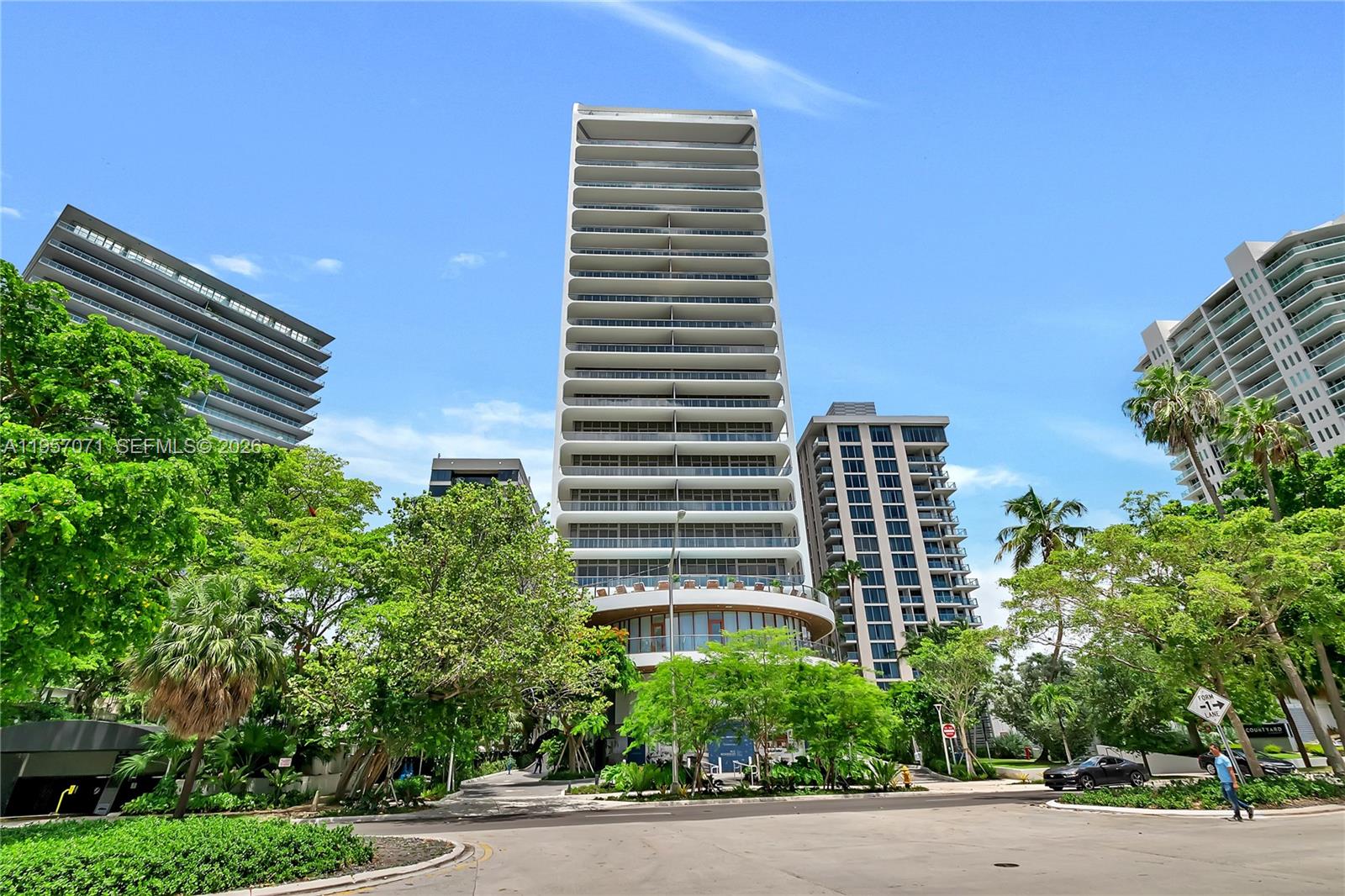 2655 S Bayshore Dr # 1107