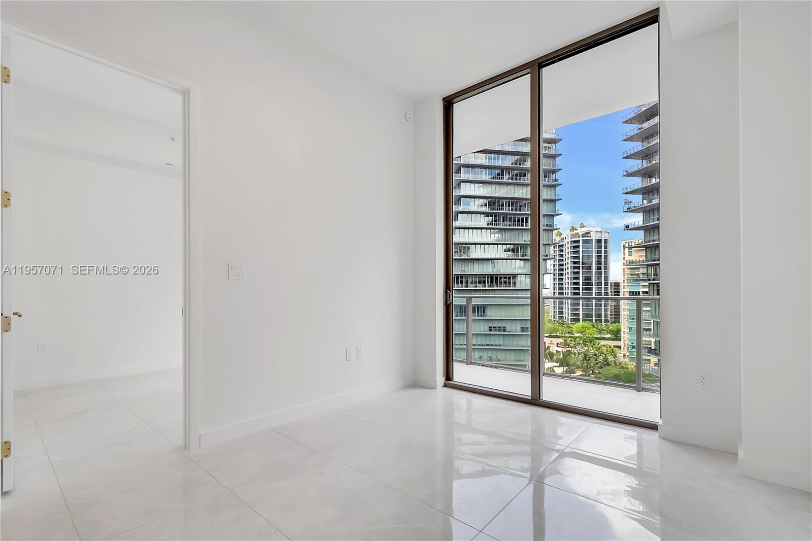 2655 S Bayshore Dr # 1107