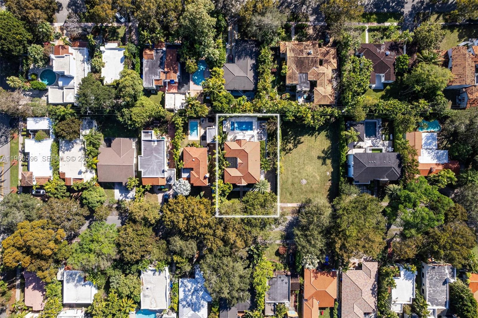 722 Navarre Ave