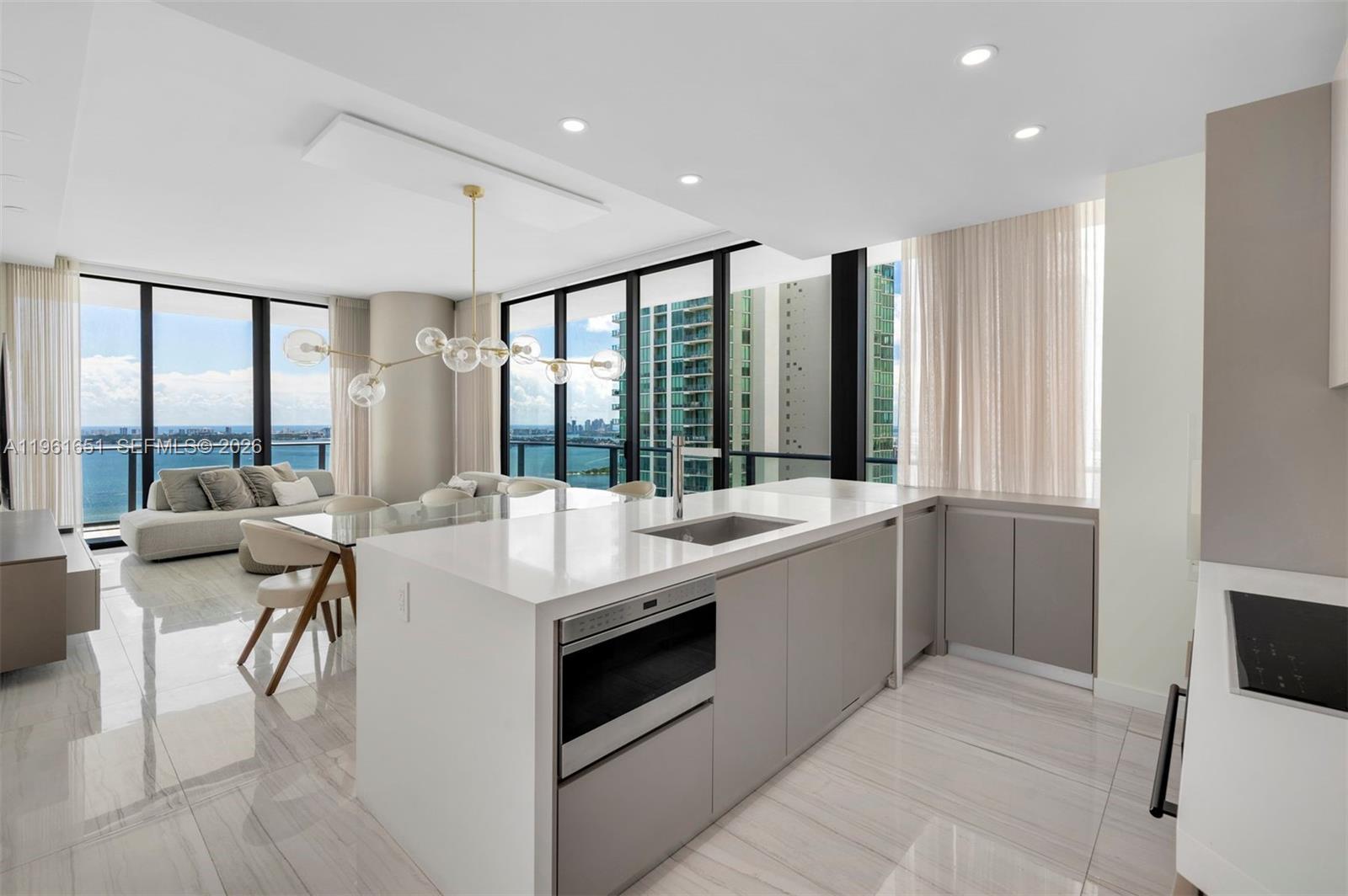 480 NE 31st St # 3401