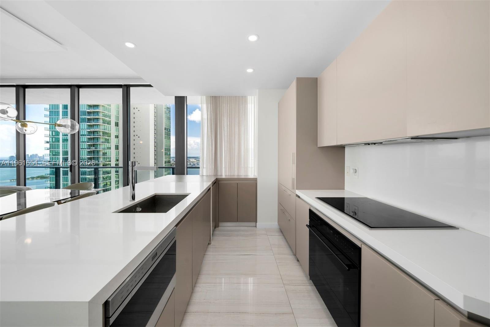 480 NE 31st St # 3401