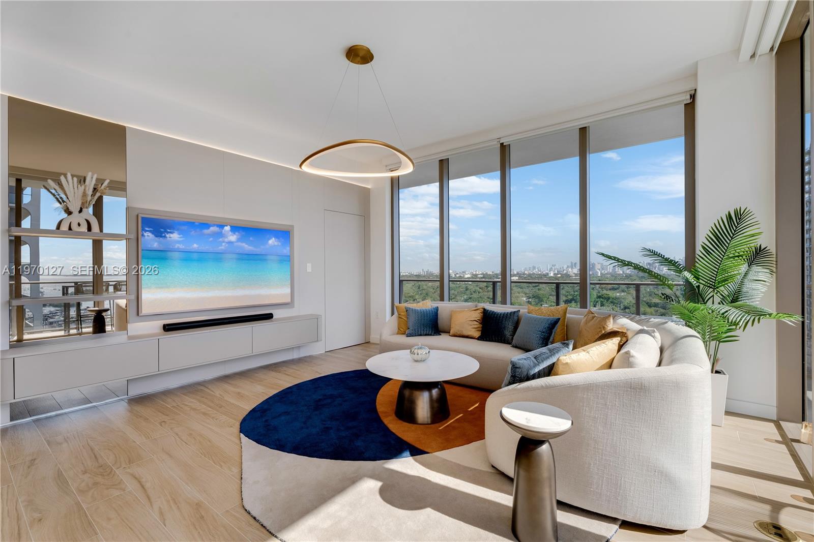 2678 Tigertail Ave # 1410