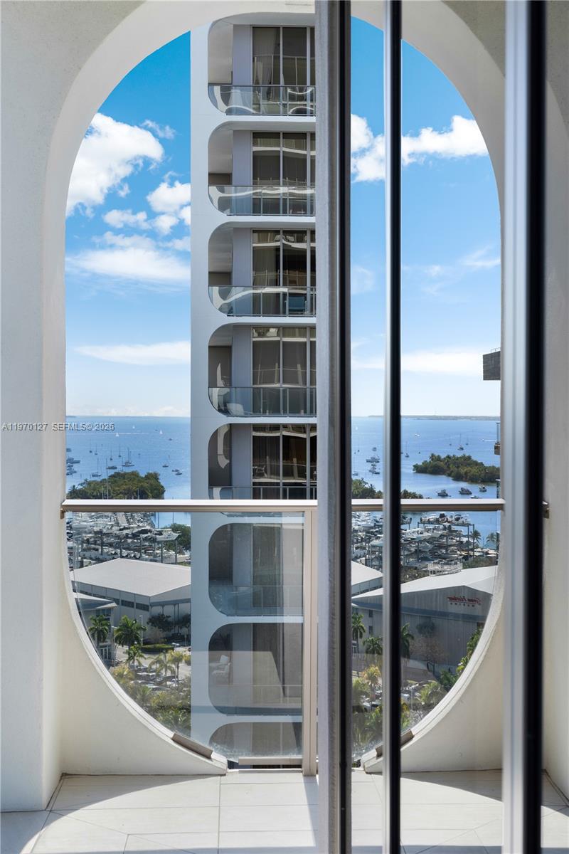 2678 Tigertail Ave # 1410