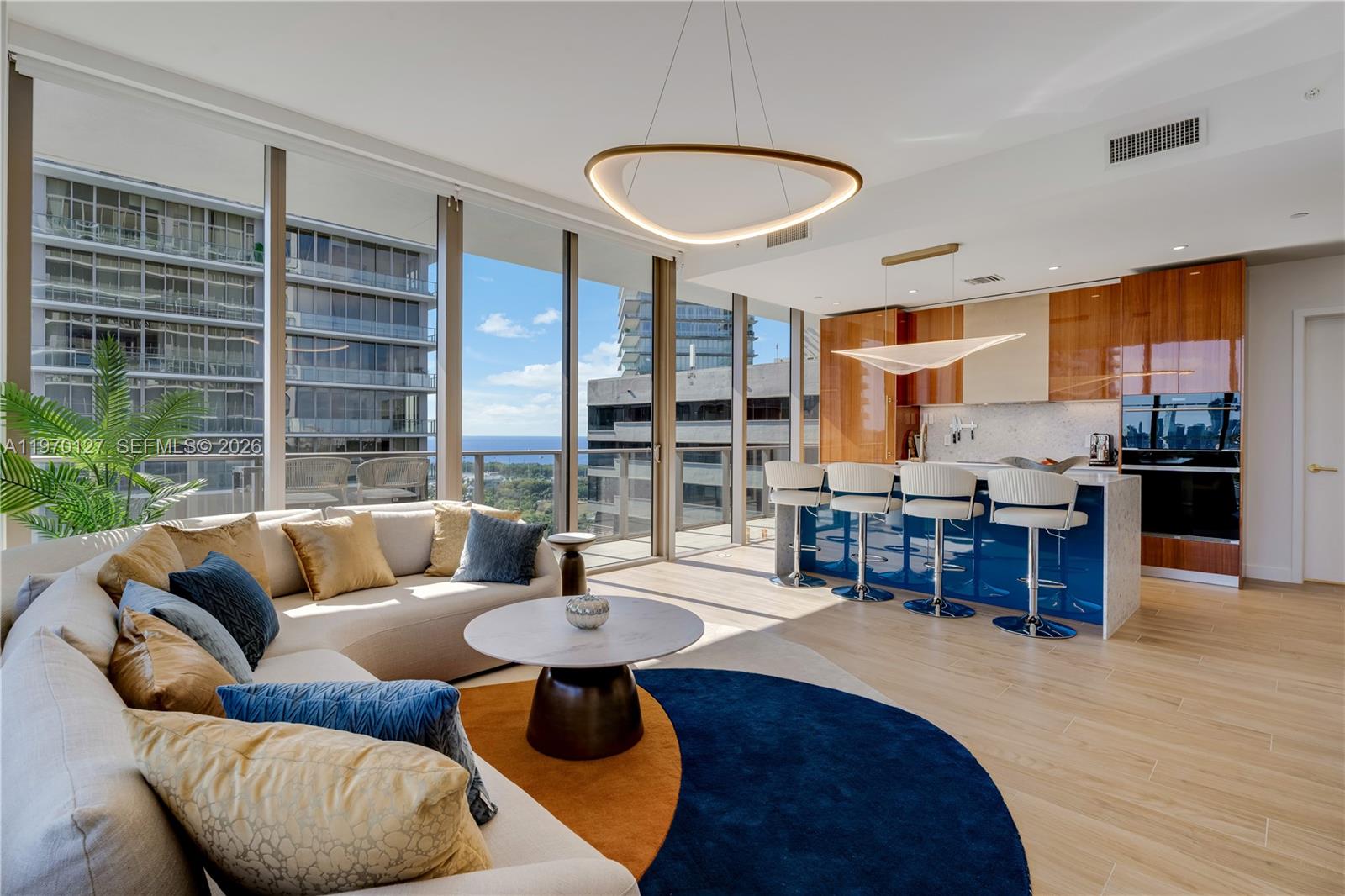 2678 Tigertail Ave # 1410