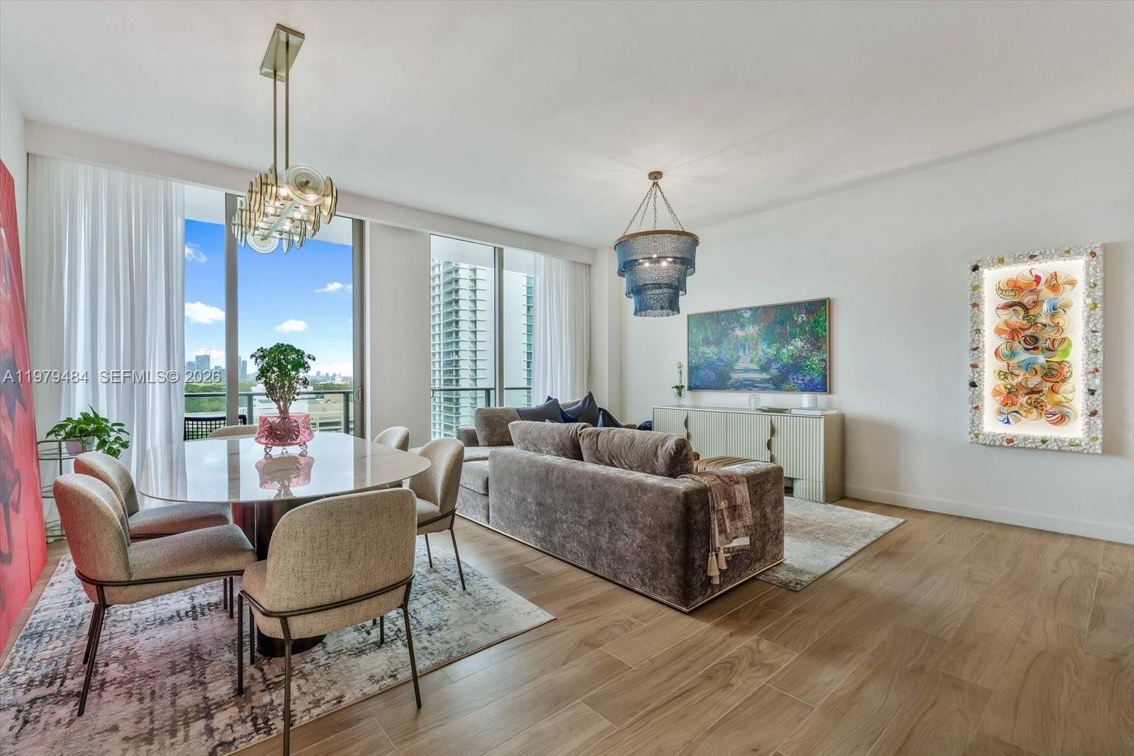 2678 Tigertail Ave # 902