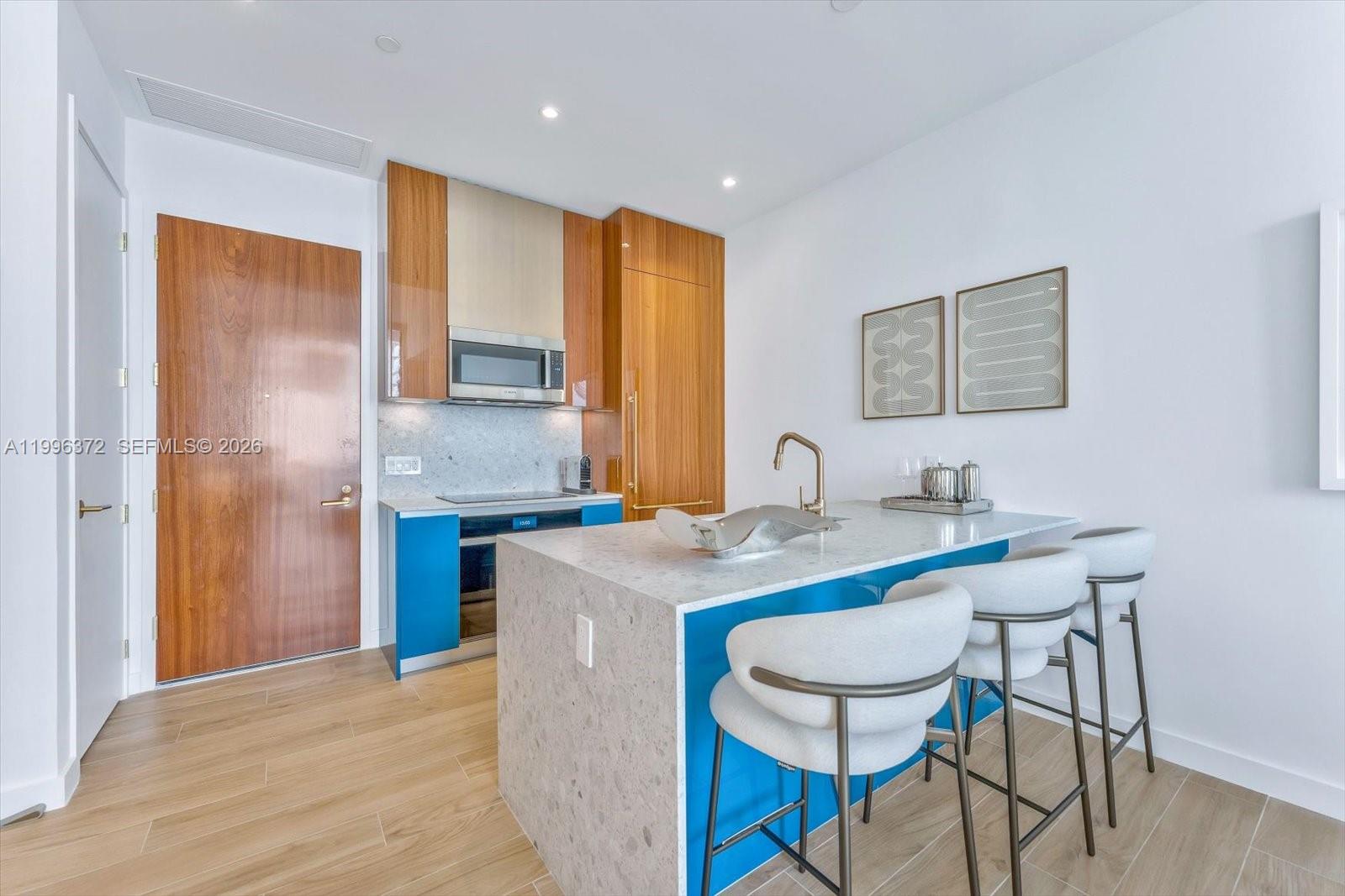 2655 S Bayshore Dr # 1708