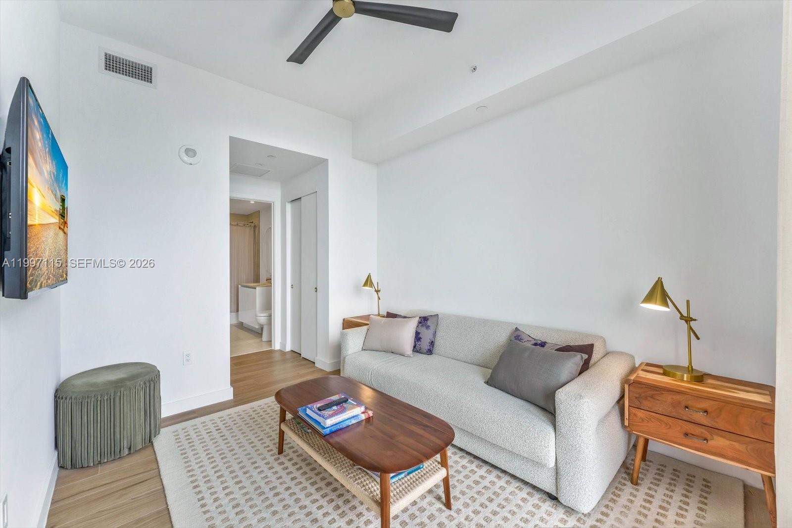 2678 Tigertail Ave # 1505