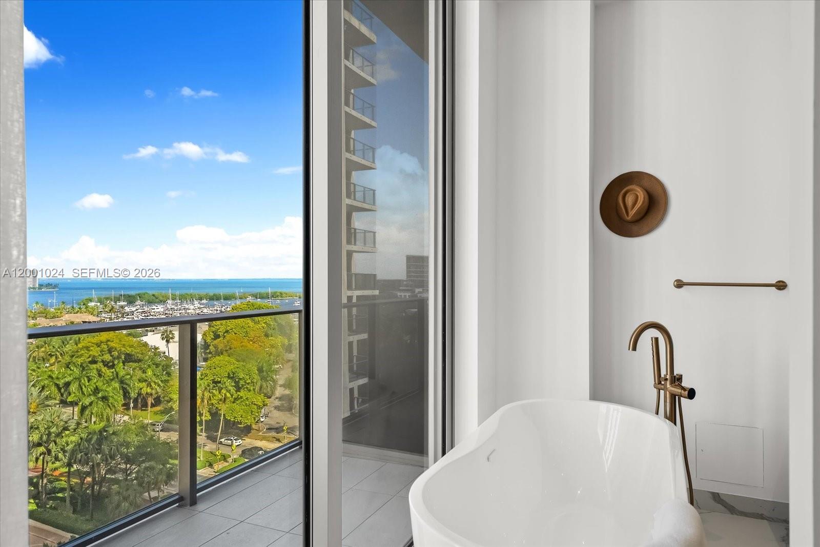 2655 S BAYSHORE DR # 812