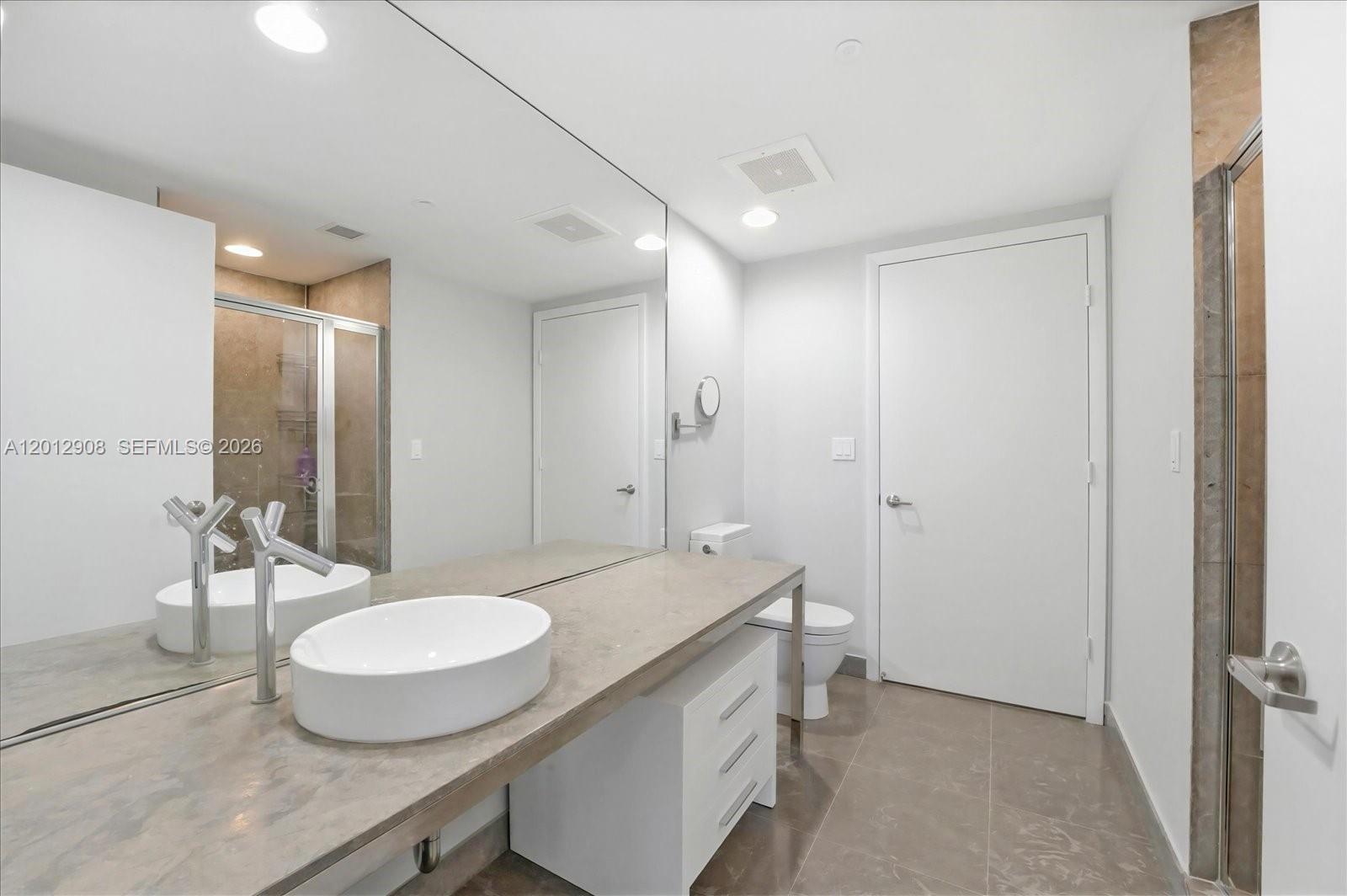 465 Brickell Ave # 4805