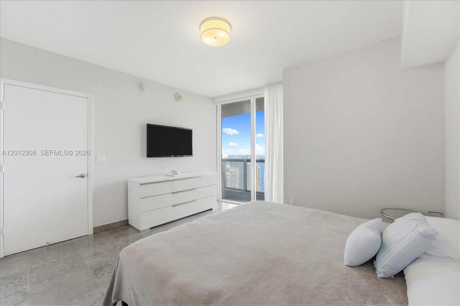 465 Brickell Ave # 4805