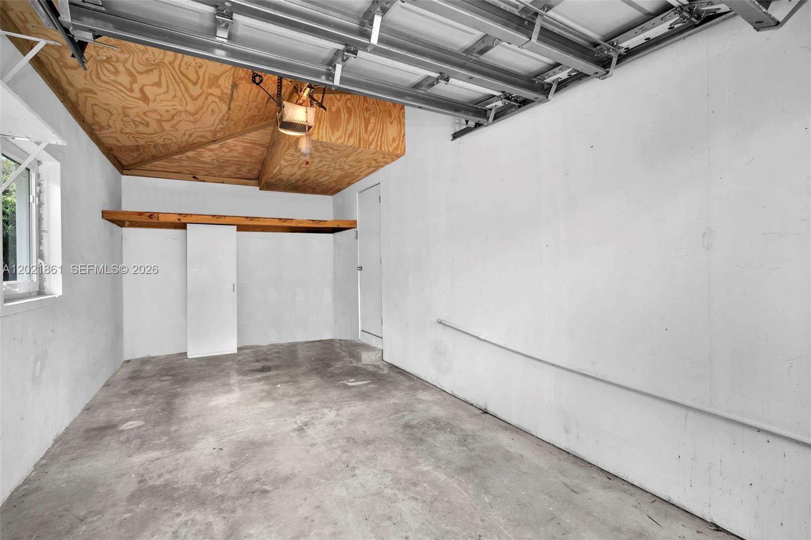 203 Ridgewood Rd
