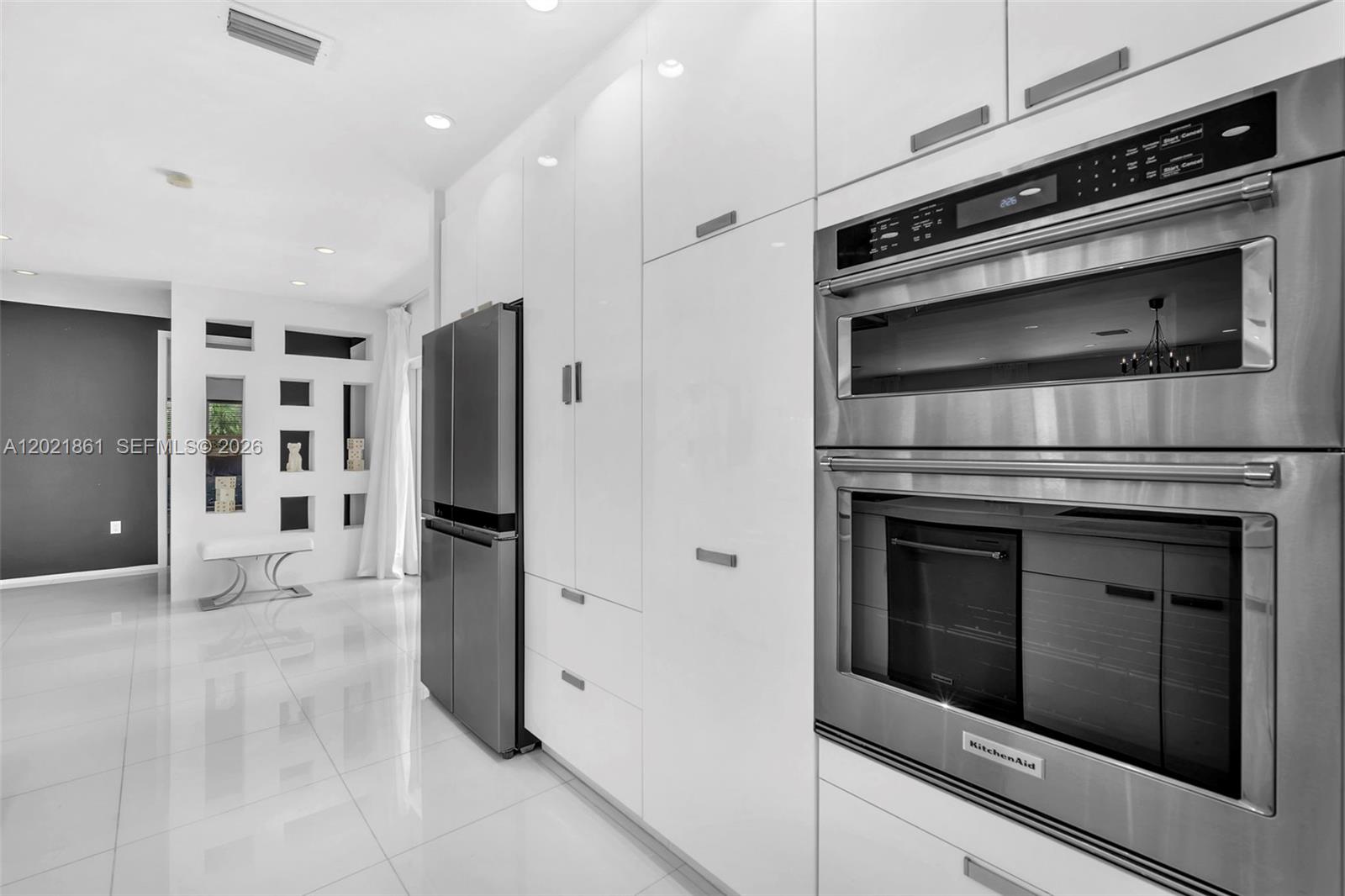 203 Ridgewood Rd