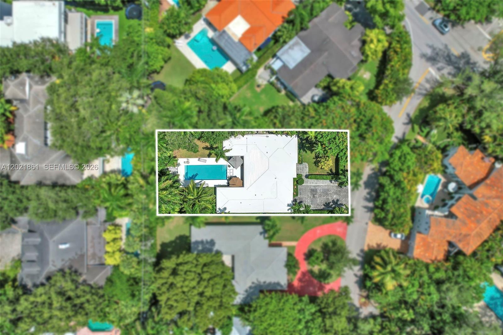 203 Ridgewood Rd