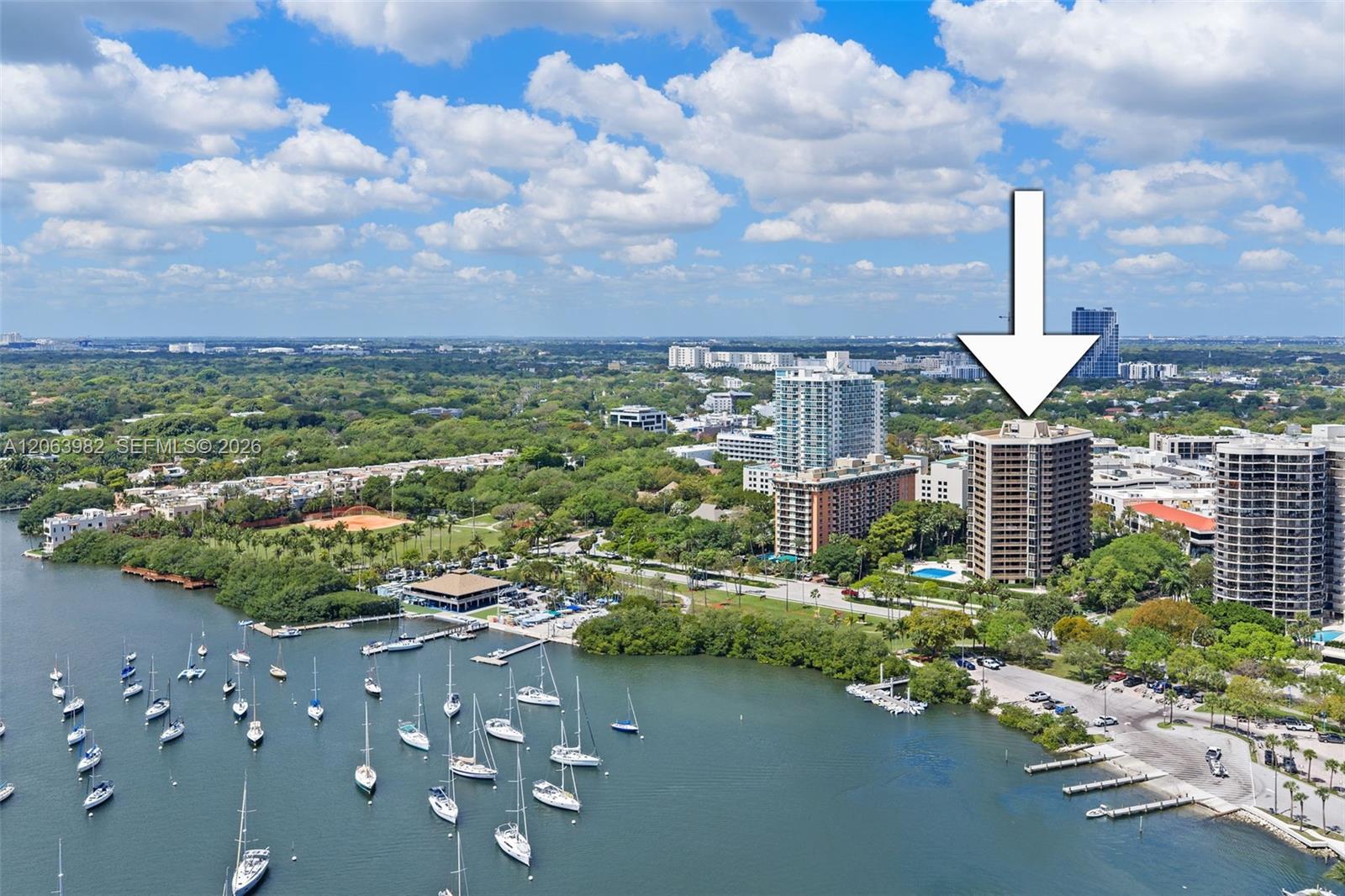 2901 S Bayshore Dr # 8E