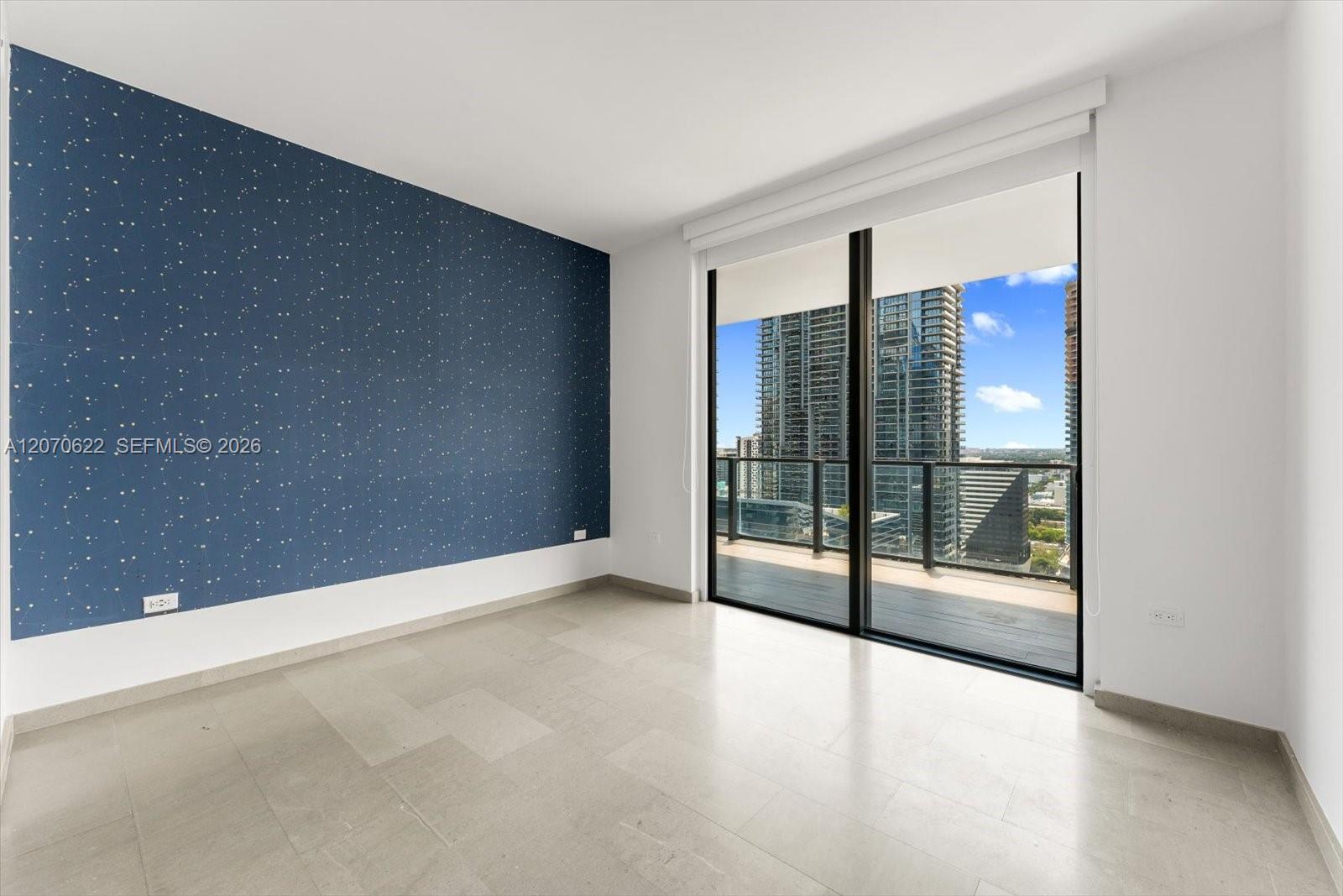 68 SE 6th St # 2304