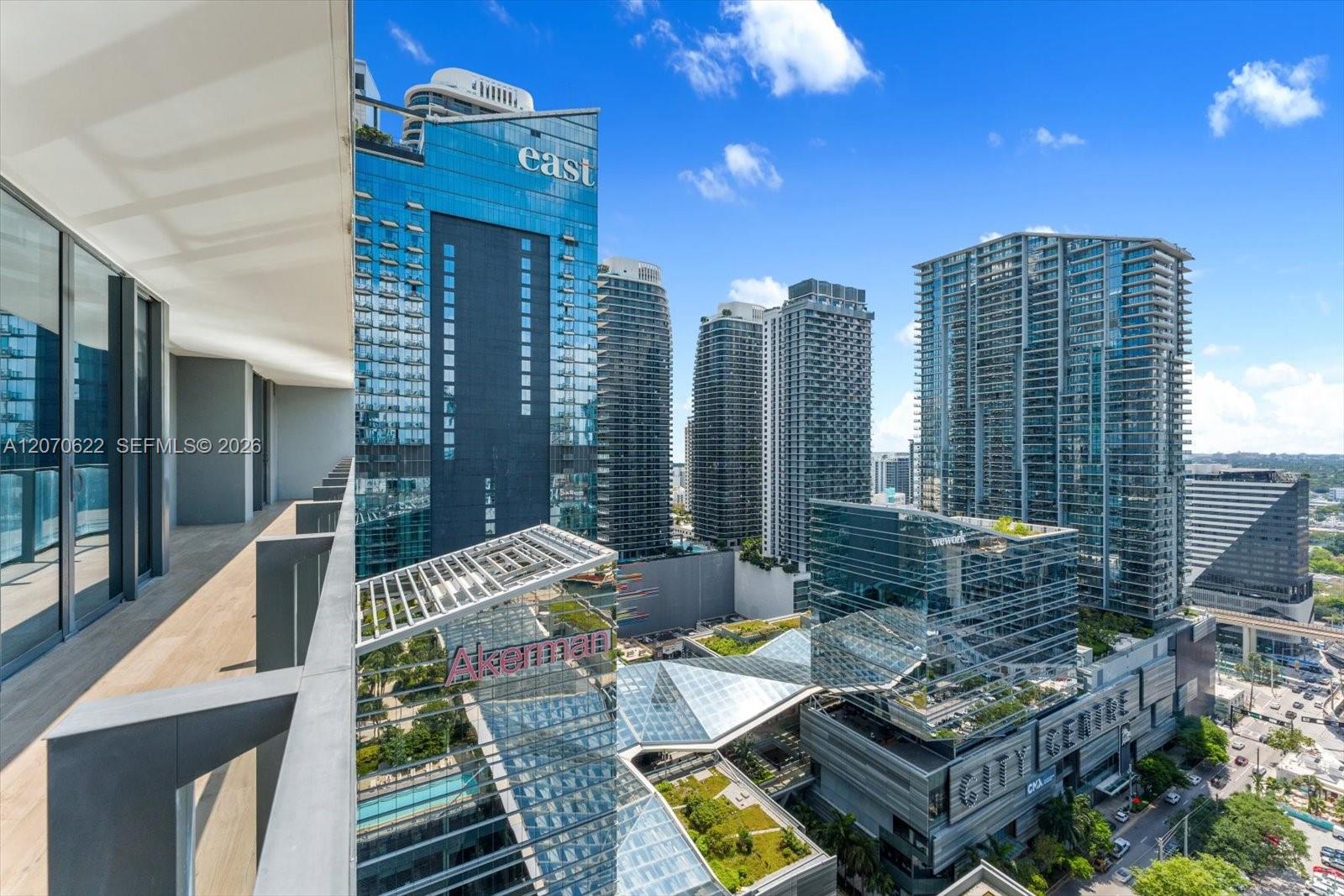 68 SE 6th St # 2304