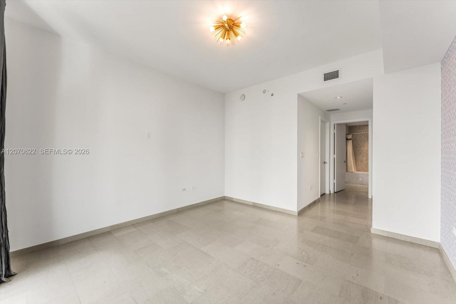 68 SE 6th St # 2304