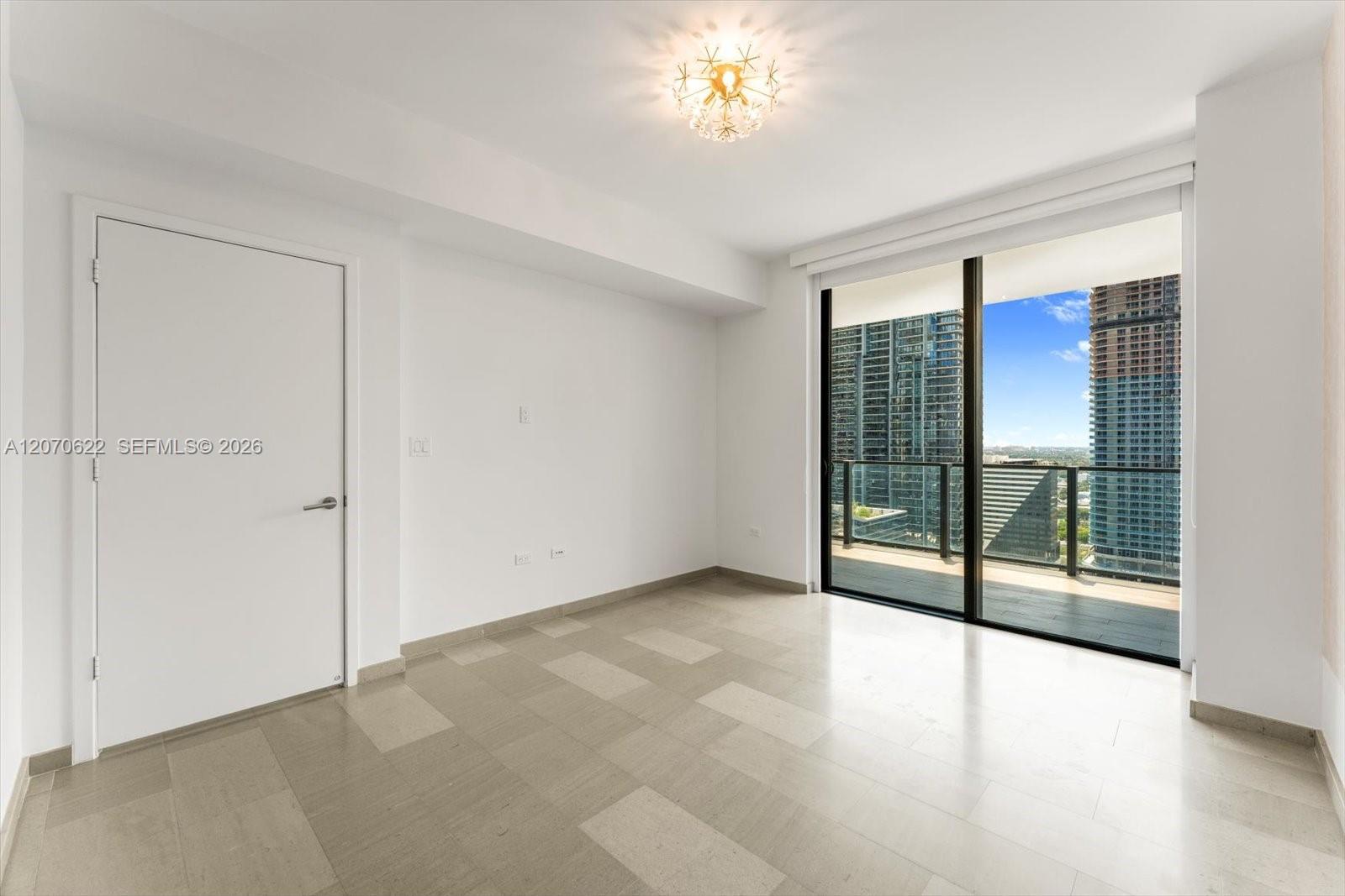68 SE 6th St # 2304