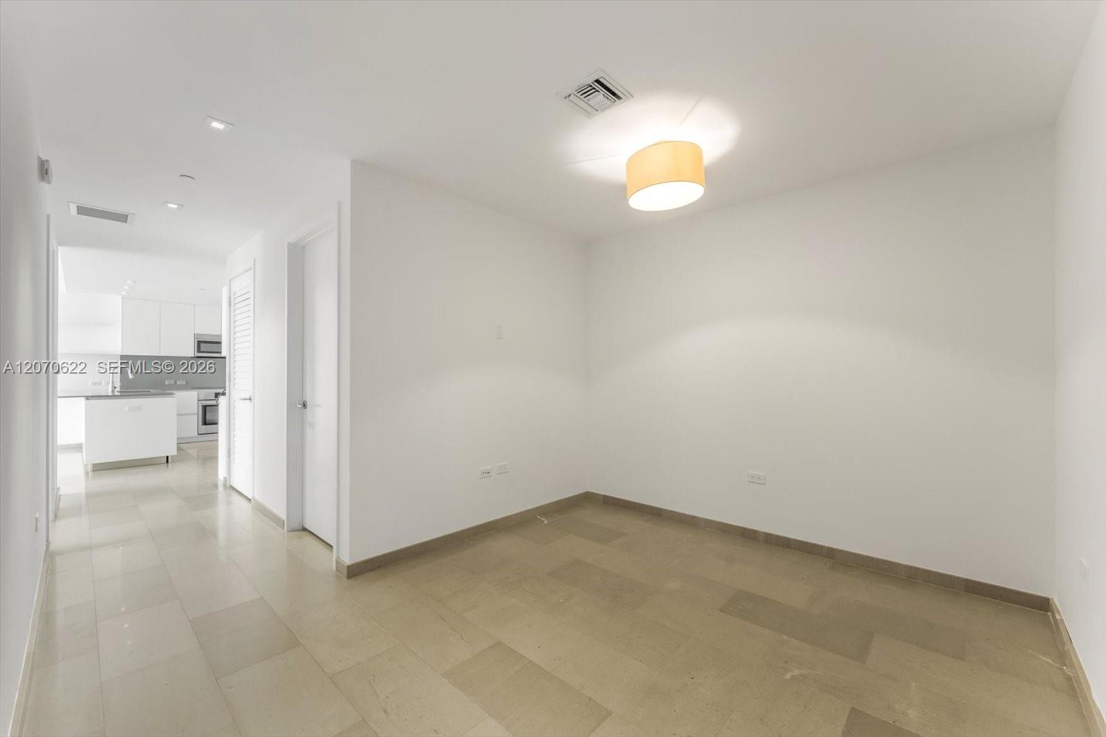 68 SE 6th St # 2304