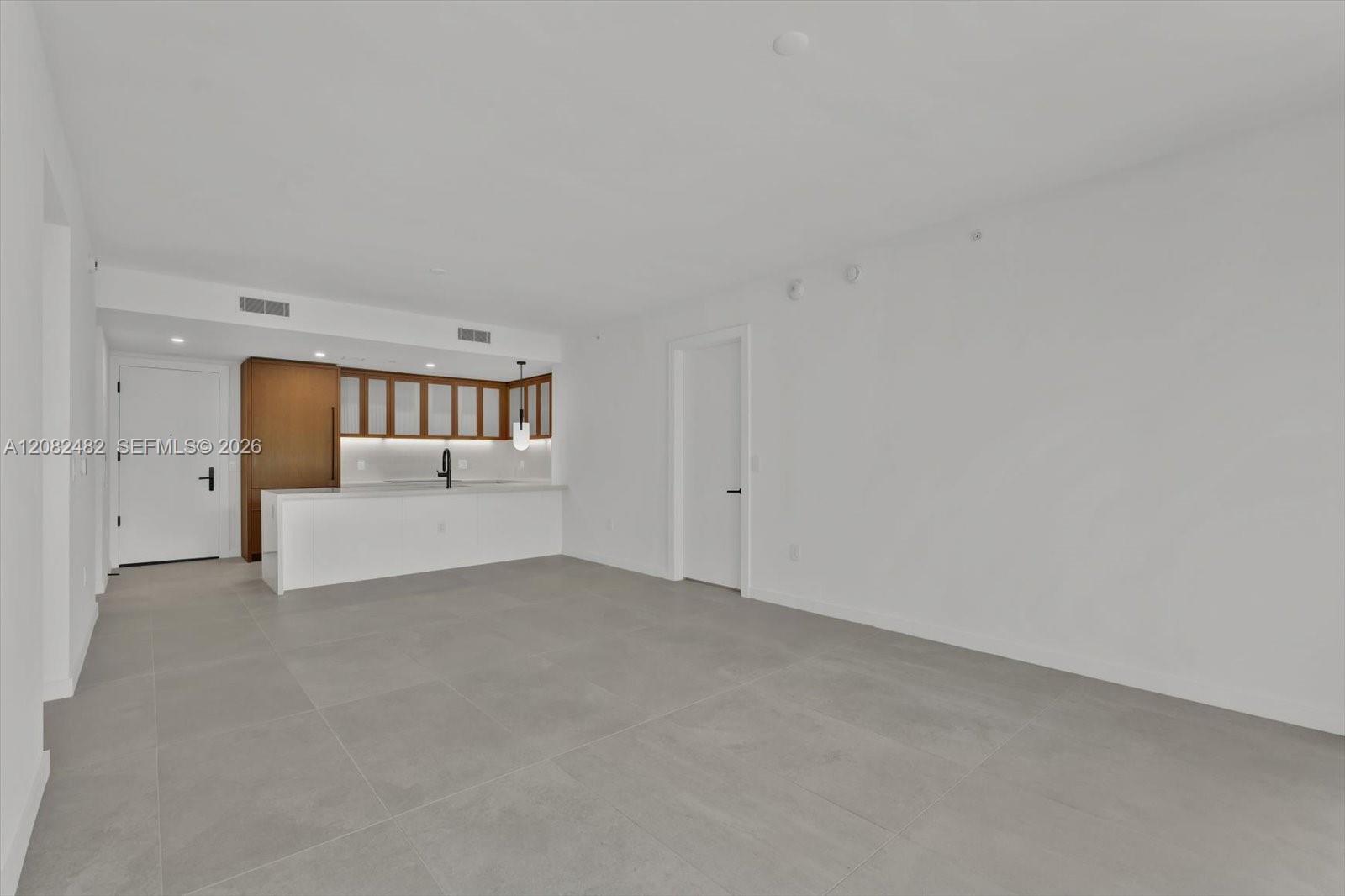 2200 Brickell Ave # 202
