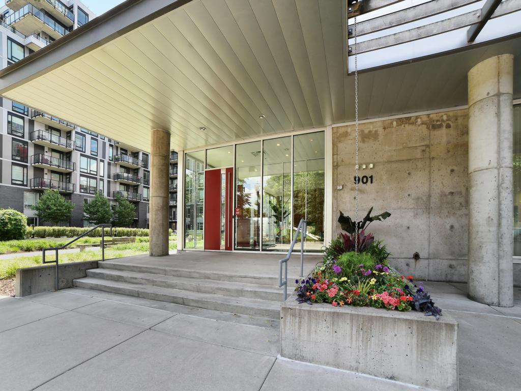 901 S 2nd Street Unit: 708