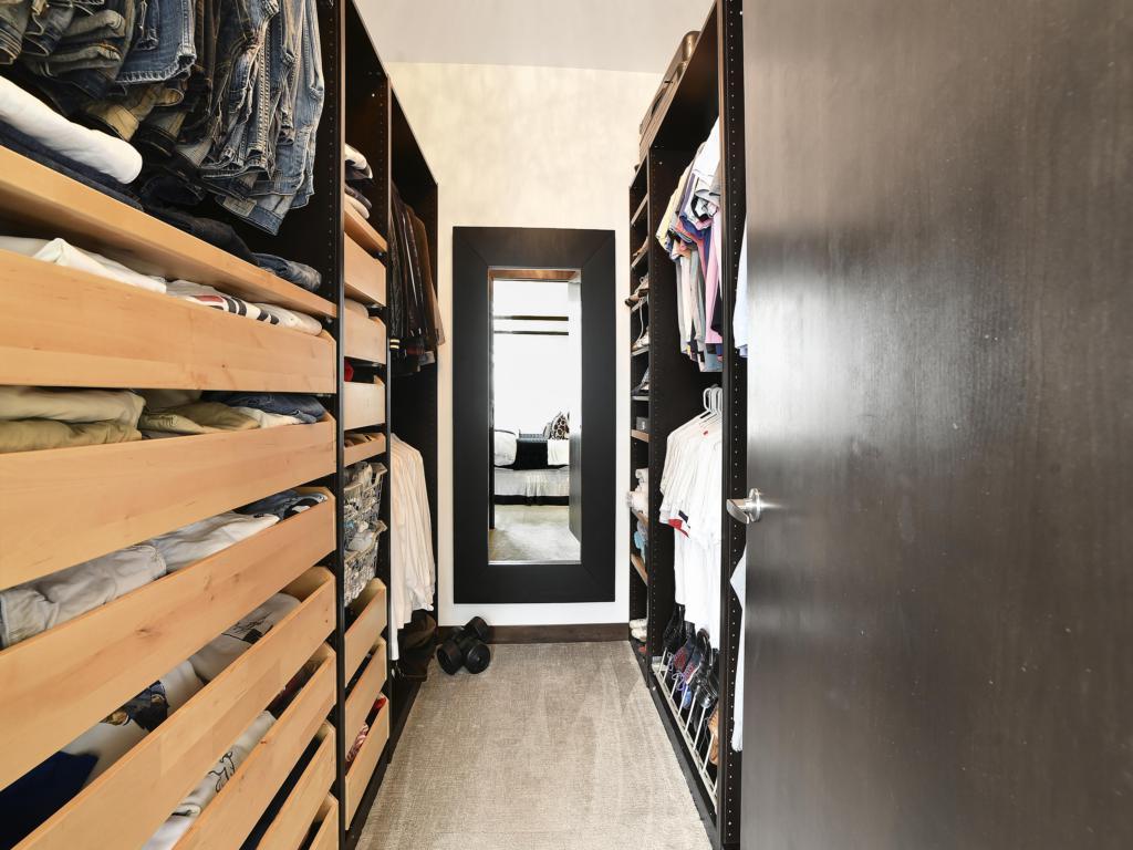 901 S 2nd Street Unit: 708