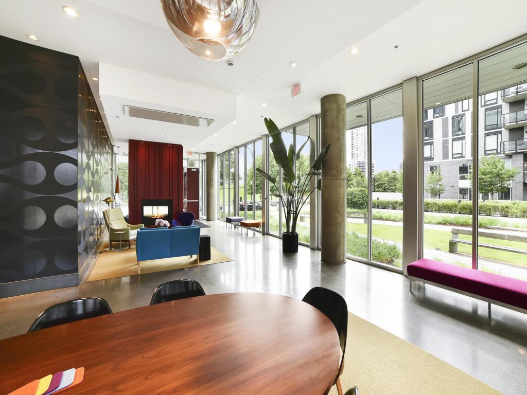 901 S 2nd Street Unit: 708