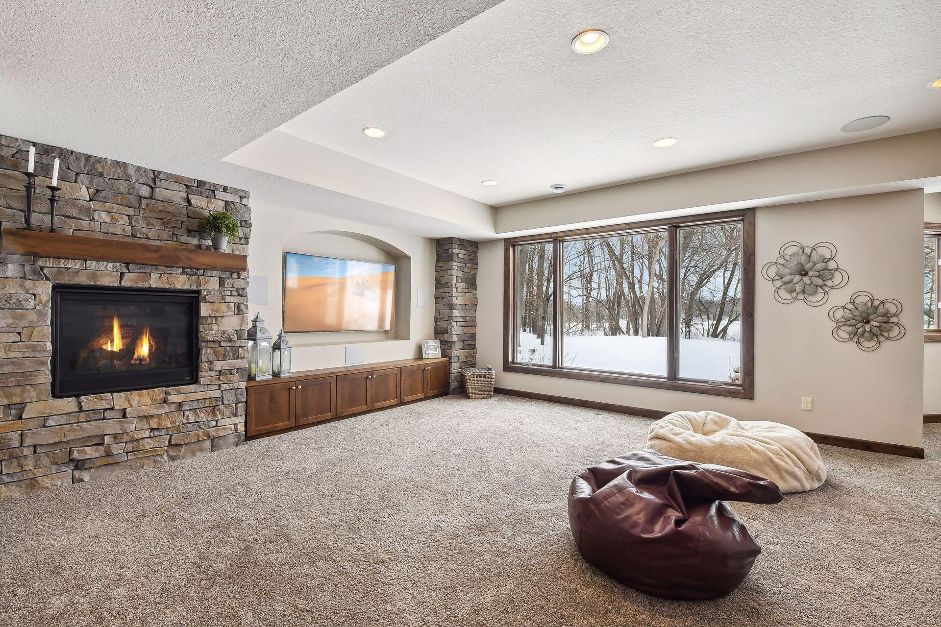 7261 Tamarack Trail