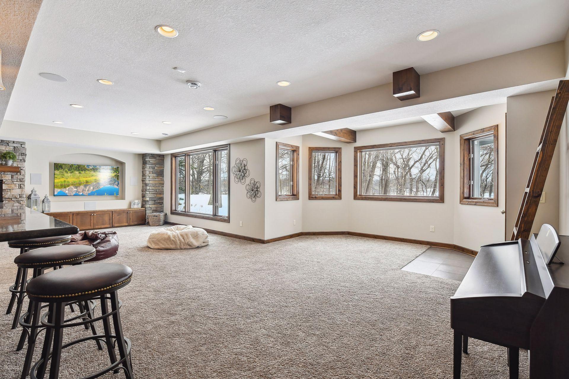 7261 Tamarack Trail